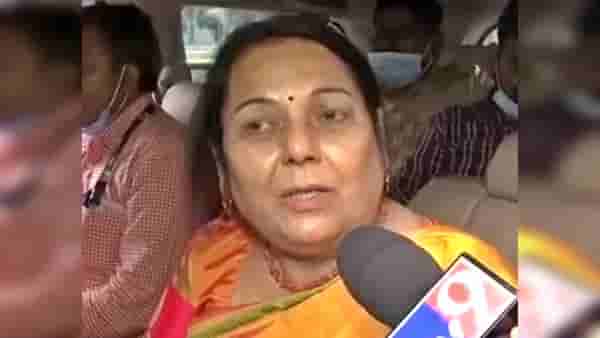 Bhandara Women Assault : महिलेवर लैंगिक अत्याचार करणाऱ्या नराधमांना कडक शिक्षा व्हावी; डॉ. नीलम गोऱ्हेंची मागणी