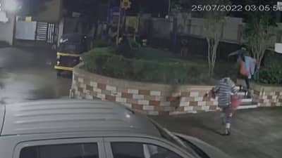Badlapur Theft : बदलापुरात चोरट्यांचा रात्रीस खेळ चाले!, कात्रप परिसरात चोरट्यांकडून घरफोडी, चोरटे सीसीटीव्हीत कैद