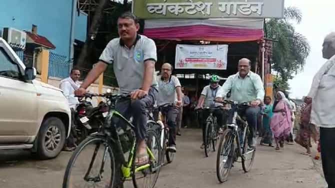 Marathwada : शेतकऱ्यांच्या हितासाठी बॅंक अधिकाऱ्यांची सायकल वारी, नेमका काय उपक्रम?