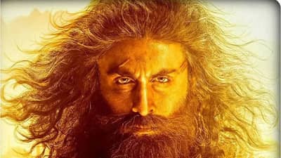 Shamshera | शमशेरा चित्रपट फ्लॉप, 6 व्या दिवशी फक्त 2.30 कोटींचे कलेक्शन, करण मल्होत्रा यांची भावनिक पोस्ट...