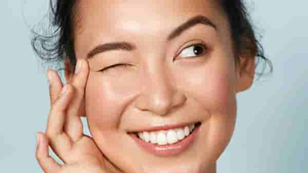Glowing Skin | तुम्हालाही हवीय का ग्लोंईंग स्कीन? मग आजच बदला स्वतःच्या खानपानाच्या ‘या’ सवयी