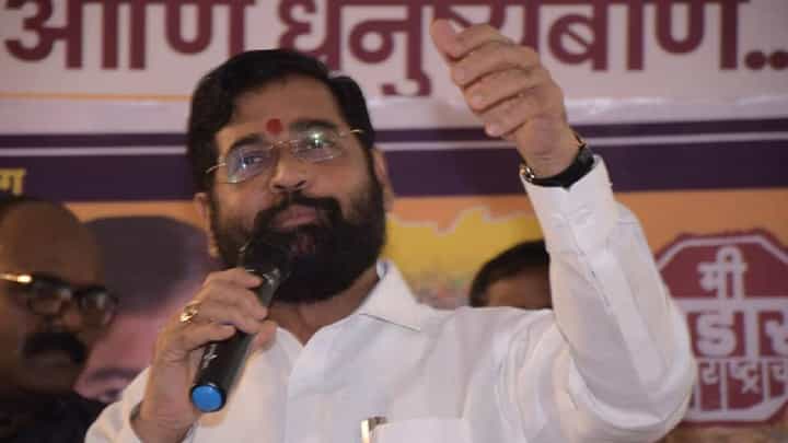 Eknath Shinde : राज्यात दहीहंडीला सार्वजनिक सुटी, मुख्यमंत्र्यांची घोषणा Eknath Shinde : राज्यात दहीहंडीला सार्वजनिक सुटी, मुख्यमंत्र्यांची घोषणा