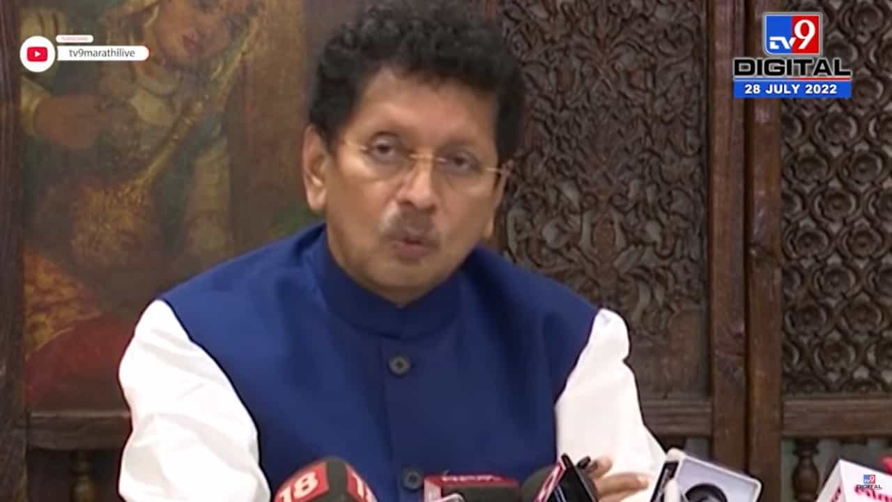 Deepak Kesarkar : तुमच्या पक्षाच्या नव्हे तर देशाच्या घटनेनुसार कारभार चालतो, दीपक केसरकरांचा संजय राऊतांना टोला