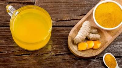 Turmeric Water : पावसाळ्यात हळदीचे पाणी पिऊन करा दिवसाची सुरूवात, वाढेल रोगप्रतिकारक शक्ती