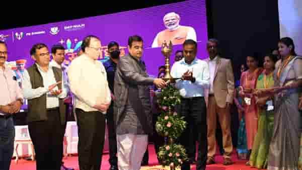 Nitin Gadkari : मेळघाट, गडचिरोलीतही वीज पोहचवायचीय, वीजचोरी थांबल्यास दर कमी होतील, नितीन गडकरींना विश्वास
