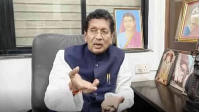 Deepak Kesarkar : राज्यपालांनी वादग्रस्त विधाने करू नयेत, मुख्यमंत्री केंद्राशी बोलणार; दीपक केसरकर यांचं आश्वासन