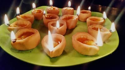 Spiritual: या विशेष कारणामुळे पूजेत वापरतात कणकीचे दिवे, मिळतो अलभ्य लाभ