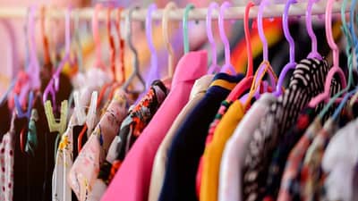 Inflation : अन्न, निवारा आणि आता वस्त्रही झाले महाग; कपड्यांची किरकोळ महागाई 9.19 टक्क्यांवर