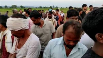 चंद्रपूर जिल्ह्यातील वरोरा तालुक्यात वीज कोसळून चौघांचा मृत्यू; एकाच कुटुंबातील 4 महिला ठार