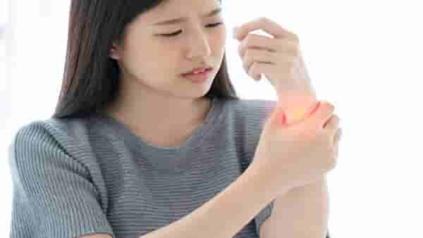 Health Care Tips : या पदार्थांचे सेवन कमी करा आणि शरीरातील यूरिक अॅसिडची समस्या दूर ठेवा!