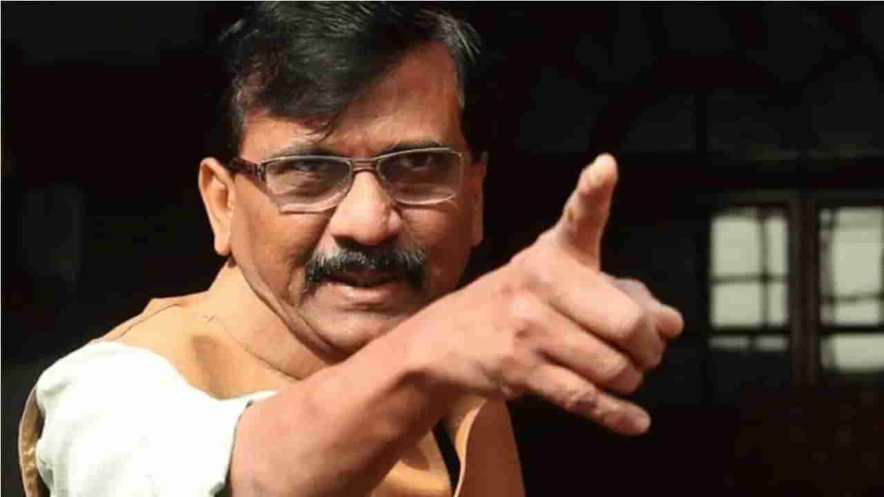 Sanjay Raut In ED Custody: महाराष्ट्र कमजोर होतोय पेढे वाटा; ईडीने ताब्यात घेतल्यांनतर संजय राऊतांची प्रतिक्रिया