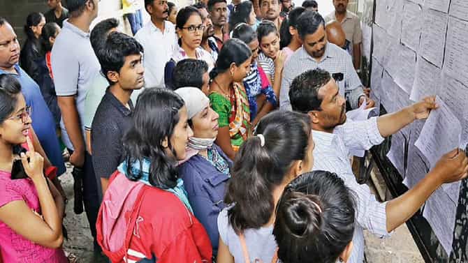 अकरावीसाठी पहिल्या यादीत 2 लाख 47 हजार विद्यार्थ्यांचे अर्ज; नॉन क्रिमिलियर प्रमाणपत्रासाठी दिली मुदत वाढ