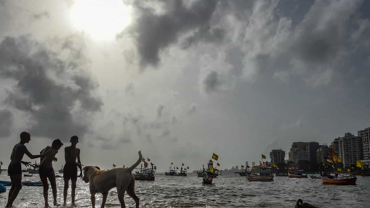 Mumbai Rain : 10 वर्षात जुलै महिन्यात चौथ्यावेळेस विक्रमी पाऊस, अशी आहे पावसाची नोंद