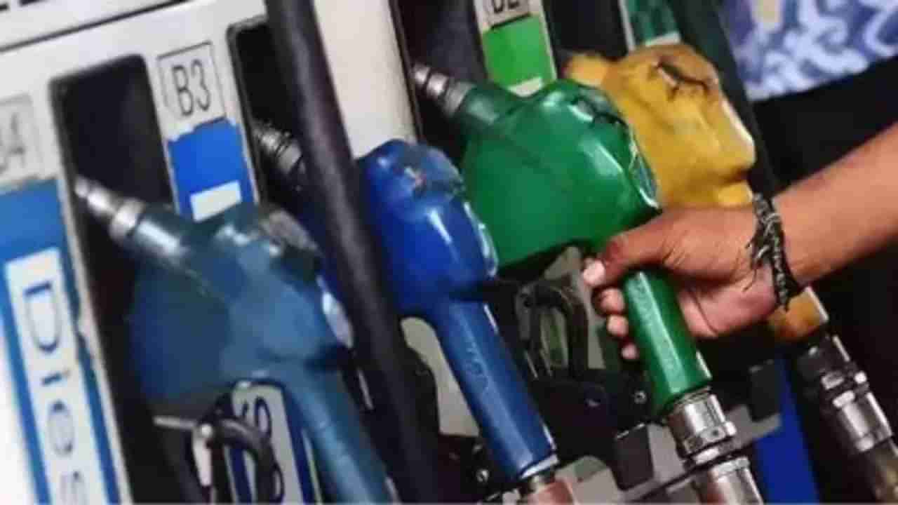 Petrol Diesel Price Hike | इंधन दरवाढीचे मिळाले उत्तर, UP मध्ये आज दरवाढ, महाराष्ट्रात किती झाली दरवाढ?