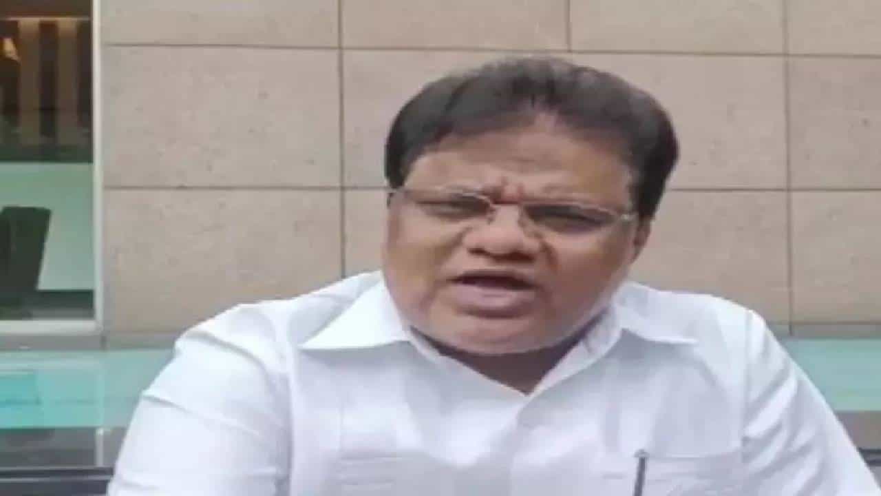 Tanaji Sawant on NCP | कार्यालयावर दगडफेक करणारे राष्ट्रवादीचे कार्यकर्तं, भविष्यात त्यांना त्यांचे स्थान कळेल, आमदार सावंत यांचा इशारा