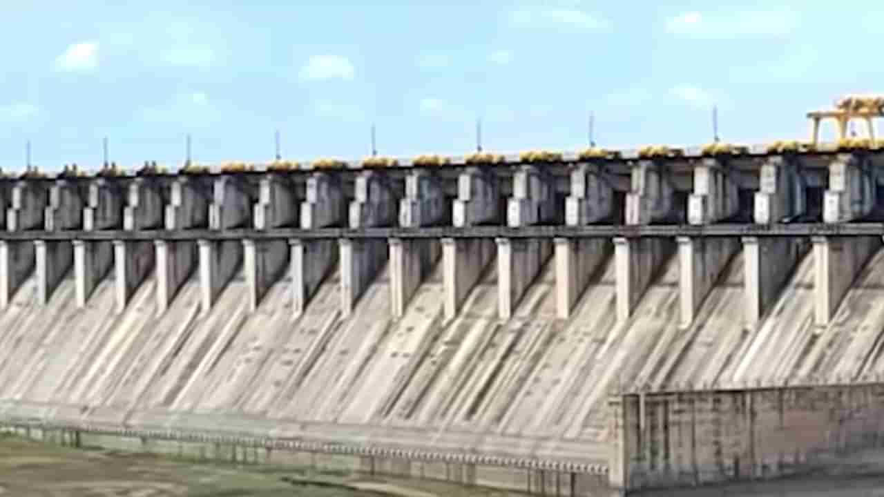 Ujani Dam : मुसळधार पावसामुळे आता उजनी धरणही लवकरच भरणार, एकूण पाणीसाठा 106.36 टीएमसीवर!