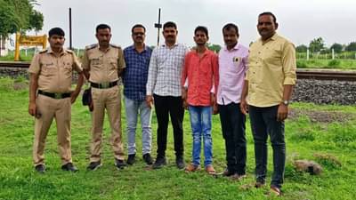 Pune crime : दारूच्या नशेत का राहतो, अशी विचारणा केली म्हणून सख्ख्या मावस भावाची निर्घृण हत्या; मद्यपीला बारामतीत अटक