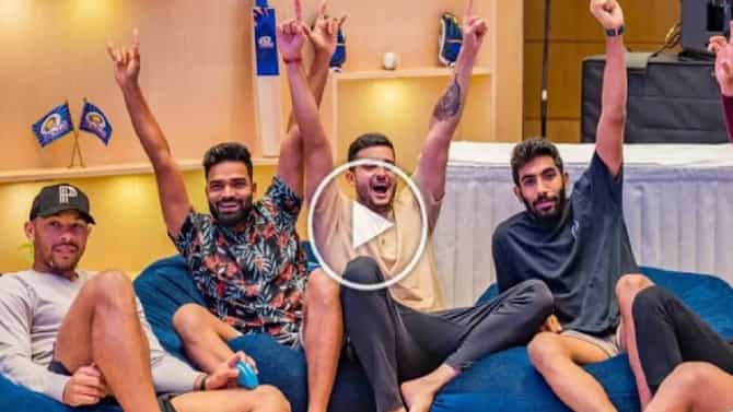 9 वर्षानंतर आईला भेटला भारतीय क्रिकेटपटू, रोहित शर्माने दिली होती संधी