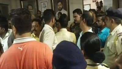 Dombivali Rada : डोंबिवलीतील शिवसेना शाखा राडा प्रकरण, मुख्यमंत्र्यांना अपशब्द वापरल्याबाबत महिला पदाधिकाऱ्याविरोधात गुन्हा दाखल