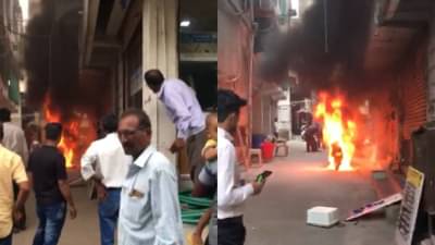 Chandrapur | चार्जिंग सुरू असताना चंद्रपुरमध्ये ई-बाईकला लागली अचानक आग, बाईक जळून खाक...