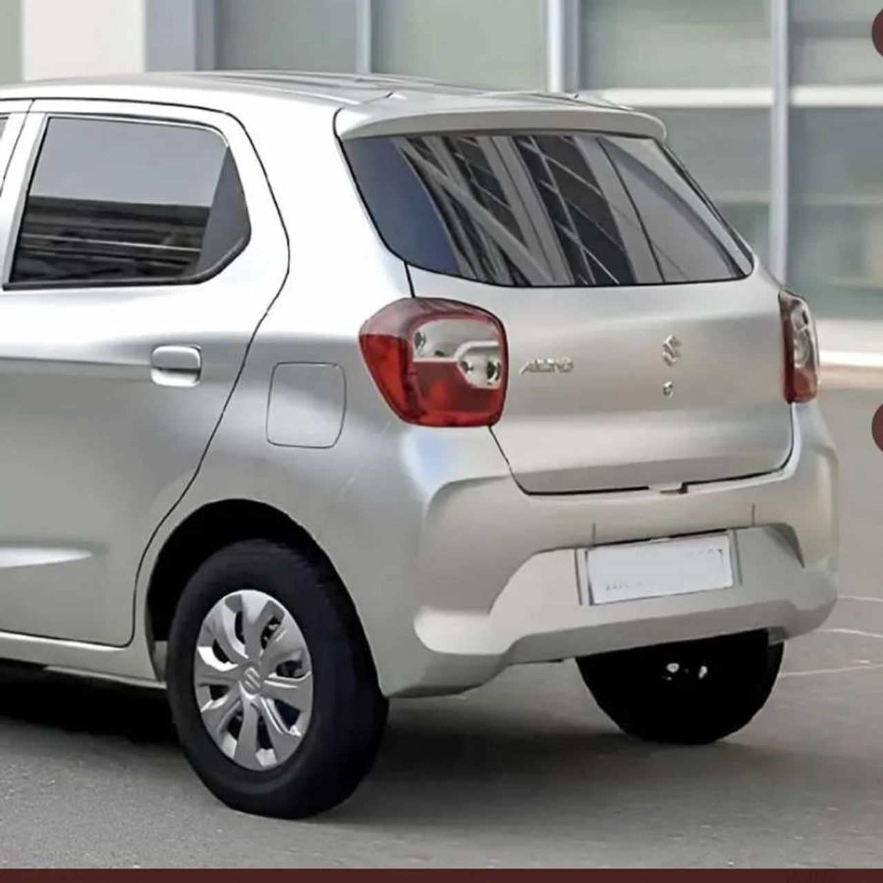 022 Maruti Suzuki Alto K10 या महिन्याच्या मध्यात सादर केली जाऊ शकते. जुन्या व्हर्जनच्या तुलनेत हे खूपच वेगळ्या लूकसह लाँच केले जाऊ शकते. इतकंच नाही तर त्यात नवीन केबिनही पाहायला मिळेल. तसेच या नवीन कारमध्ये 1.0 लीटर पेट्रोल इंजिन दिसेल. अधिकृत लाँच होण्यापूर्वीच या आगामी कारचे फीचर्स समोर आले आहेत.