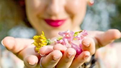 बायोटीनच्या सेवनामुळे शरीराला अनेक फायदे ; केस, नखं आणि त्वचा राहते हेल्दी...