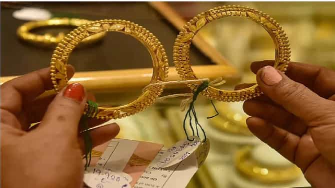 Gold At Home | काय आहे सोन्याचे माप? नाहीतर ईडी आवळेल कारवाईचा फास! इतकेच सोने ठेवता येते घरात, माहिती आहे काय?