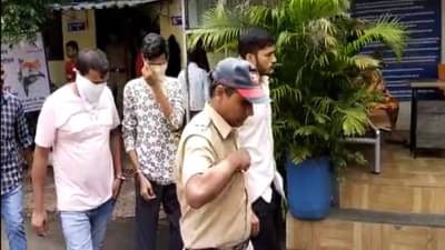 Kalyan Crime : घटस्फोटीत महिलेला आधी प्रेमाची जाळ्यात ओढले, मग लैंगिक अत्याचार केला; मन भरल्यावर मित्राच्या स्वाधीन केले