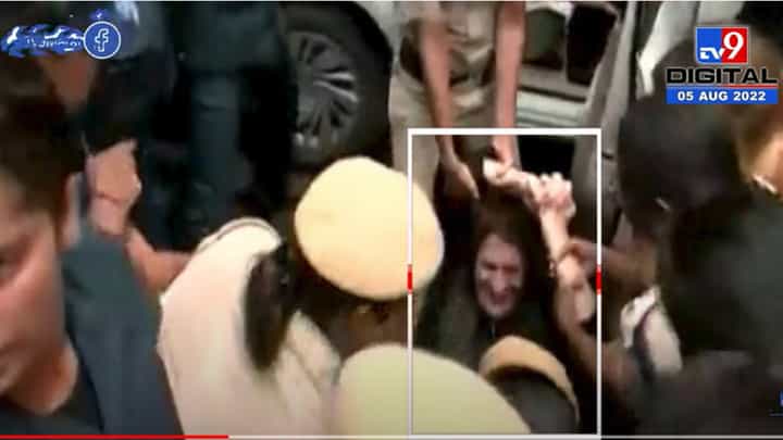 प्रियांका गांधी यांना पोलिसांनी घेतलं ताब्यात प्रियांका गांधी यांना पोलिसांनी घेतलं ताब्यात