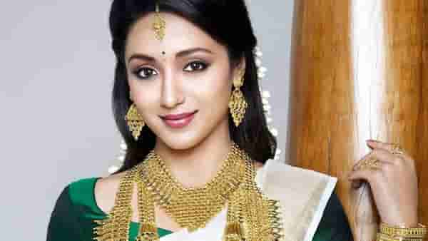 Gold Silver Rate Today | सोन्याच्या भावात चमक तर चांदीची चमक फिक्की, काय आहेत आजचे दर?