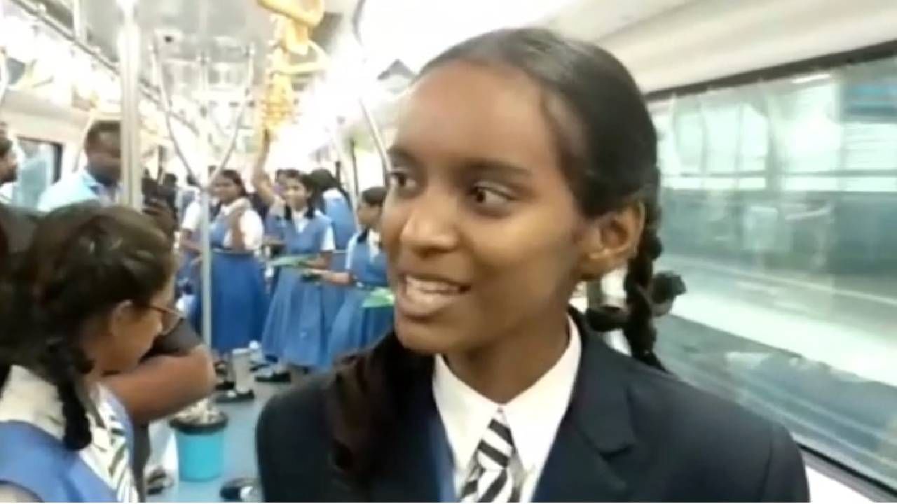 Nagpur Metro : हातात ब्रश, रंग, प्रवास नागपूर मेट्रोतून, मेट्रोमध्ये साकारले 75 चित्र, सेंट उरसुला गर्ल्स स्कूलचा अभिनव प्रयोग