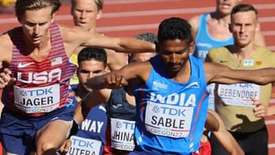 CWG 2022, Avinash sable : बीडच्या अविनाश साबळेची ऐतिहासिक कामगिरी, शेतकऱ्याच्या मुलानं देशसेवेबरोबरच खेळातही दाखवली चुनूक, जिंकलं रौप्यपदक