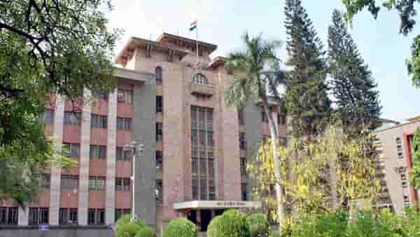 PMC Election 2022 : तीन सदस्यीय प्रभागरचना रद्द, पुणे महापालिकेचे दीड कोटी पाण्यात; मतदारयाद्यांमध्येच बसला 25 लाखांचा फटका