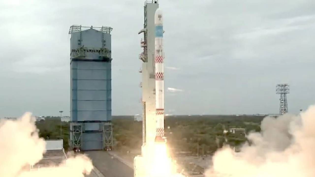 Sriharikota : सर्वात लहान उपग्रह SSLV अयशस्वी, आता ISRO ने सांगितलं चूक नेमकी काय झाली