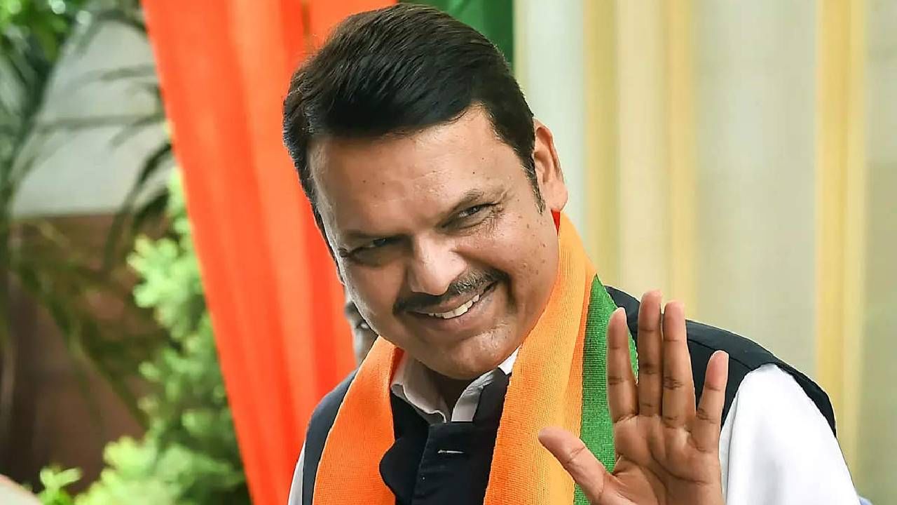 Maharashtra Cabinet Expansion : भाजपच्या संभाव्य 9 मंत्र्यांसोबत देवेंद्र फडणवीसांचं स्नेहभोजन, भाजपकडून कुणाची मंत्रीपदी वर्णी? वाचा संपूर्ण यादी