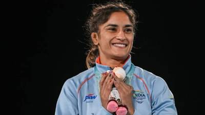 CWG 2022 : विनेशची सुवर्ण हॅट्ट्रिक, 4 स्पर्धांनी भारतासाठी सलग दुसऱ्यांदा मिळवलं सुवर्णपदक, जाणून घ्या...