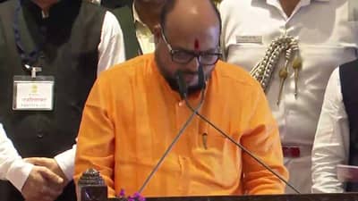 Gulabrao Patil profile | पानटपरी चालक ते फायरब्रँड, कॅबिनेट मंत्री गुलाबराव पाटील यांचा थक्क करणारा राजकीय प्रवास, या गोष्टी तुम्हाला माहिती आहेत का?