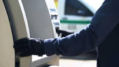 Pune ATM Theft : पुणे-सातारा महामार्गावर सेंट्रल बँकेचं एटीएम चोरट्यांनी फोडलं, आठ लाखांची रक्कम लंपास