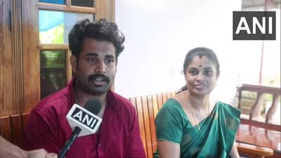 मायलेकरांच्या यशाचा डंका; एकाचवेळी एकाच परीक्षेत आई आणि मुलाला मिळाली सरकारी नोकरी