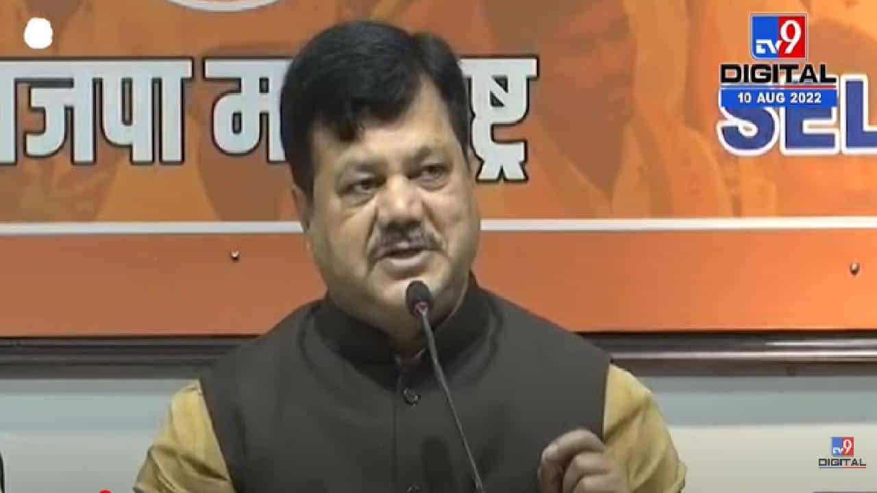 उद्धव ठाकरेंनी भाजपाच्या पाठित खंजीर खुपसला - प्रवीण दरेकर उद्धव ठाकरेंनी भाजपाच्या पाठित खंजीर खुपसला - प्रवीण दरेकर