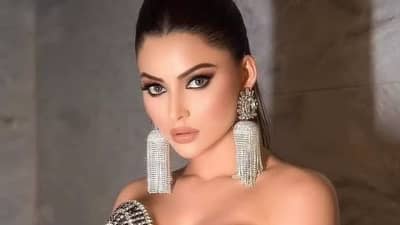 Urvashi Rautela: दोन बायका, चार मुलं असलेल्या प्रसिद्ध गायकने लग्नासाठी केलं होतं प्रपोज; उर्वशी रौतेलाचा खुलासा