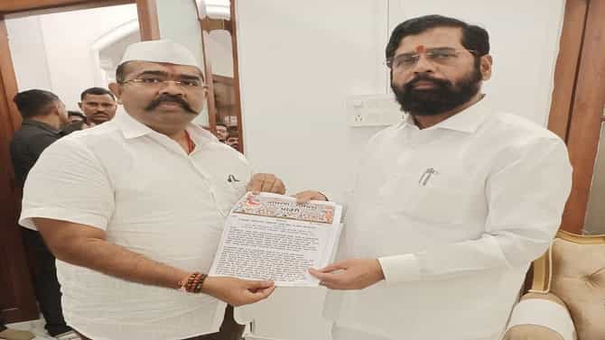 Eknath Shinde : मराठा समाजाच्या विविध मागण्यांसाठी नरेंद्र पाटलांचं मुख्यमंत्र्यांना निवेदन, उपोषणकर्त्यांला व्हिडिओद्वारे निरोप