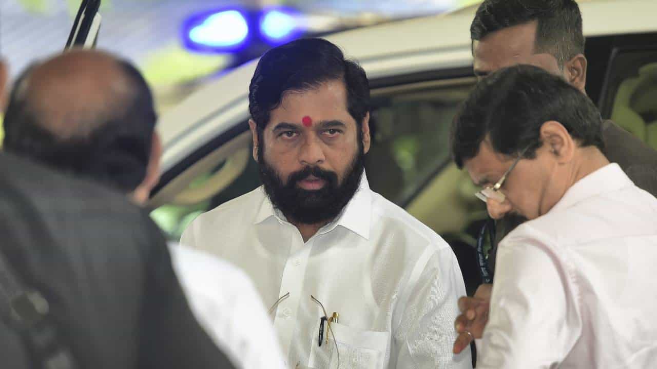 Eknath Shinde : खाते वाटपाला खो, मंत्रिमंडळाचा विस्तार झाला आता खातेवाटपाला मुहूर्त कधी..?