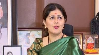 Pankaja Munde : माझी पात्रता वाटत नसेल म्हणून मला मंत्रिपद दिलं नसेल, रक्षाबंधनावेळी पंकजा मुंडेंची नाराजी उघड