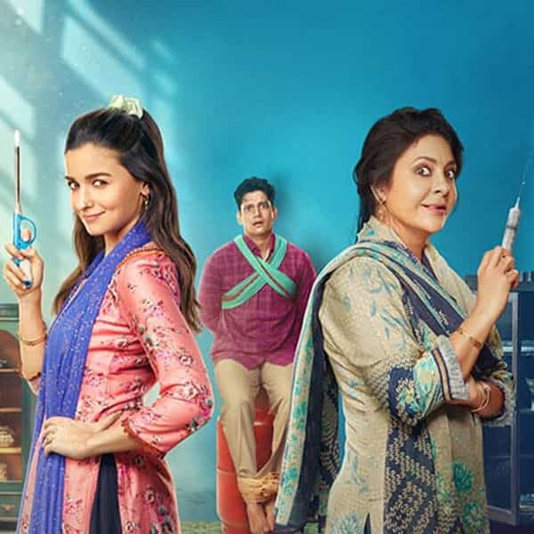 गेल्या आठवड्यात नेटफ्लिक्सवर प्रदर्शित झालेल्या आलिया भट्ट आणि शेफाली शाह यांच्या 'डार्लिंग्स' या चित्रपटाला प्रेक्षक-समीक्षकांकडून चांगला प्रतिसाद मिळाला. जसमीत के. रीन यांनी दिग्दर्शित केलेल्या या डार्क कॉमेडी चित्रपटातील कलाकारांच्या दमदार अभिनयाचं कौतुक होत आहे.