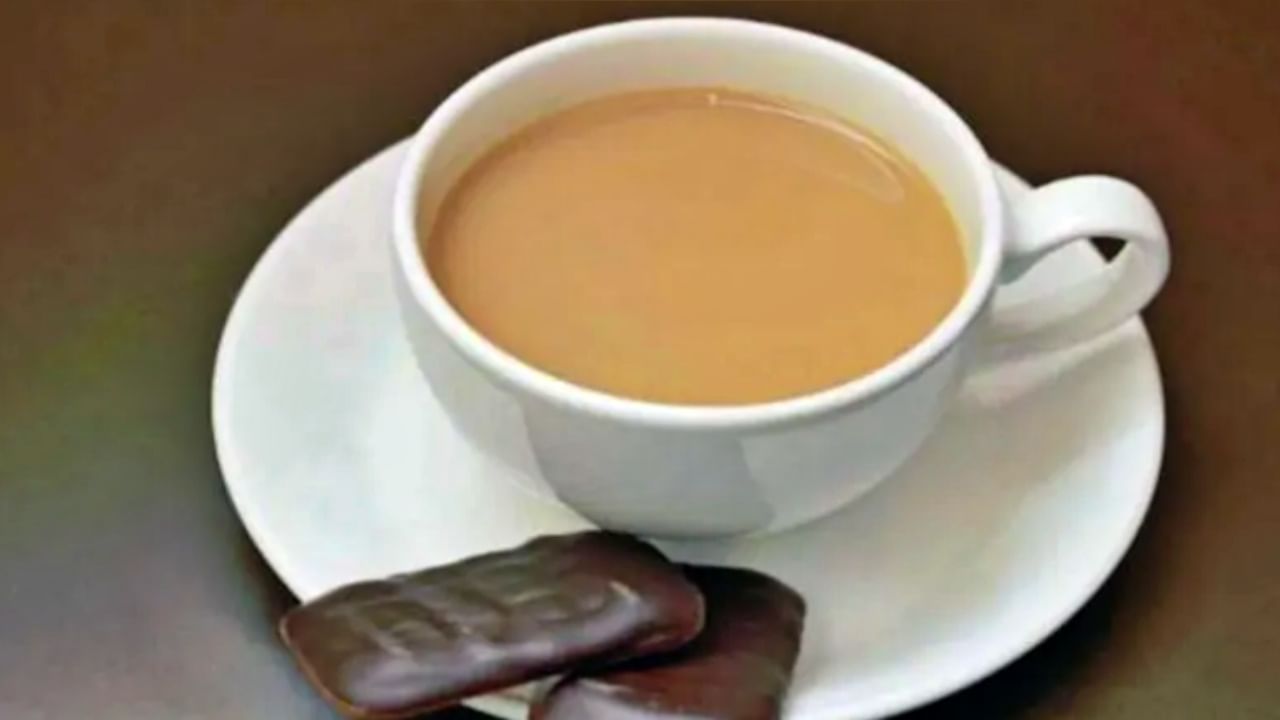 Foods To Avoid Empty Stomach : सकाळी उपाशीपोटी 'हे' पदार्थ खाणं टाळा, बिघडू शकते तब्येत Foods To Avoid Empty Stomach : सकाळी उपाशीपोटी 'हे' पदार्थ खाणं टाळा, बिघडू शकते तब्येत