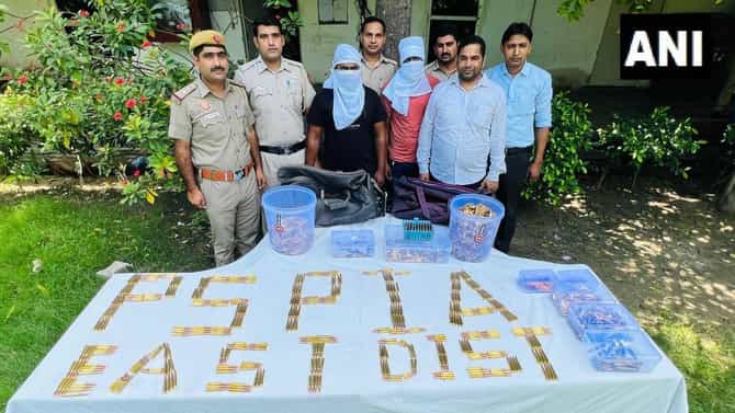 दिल्लीत 15 ऑगस्टपूर्वी मोठा कट उधळला; 2 हजार जिवंत काडतूसं जप्त; लाल किल्ल्याभोवती 10 हजार पोलीस तैनात