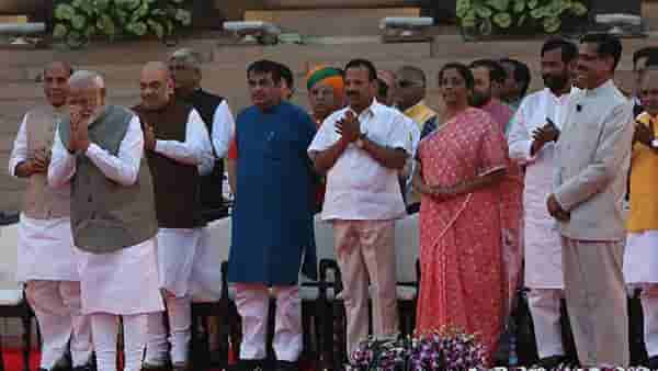 Modi Cabinet : नरेंद्र मोदी सरकारच्या मंत्रिमंडळात सर्वाधिक कार्यक्षम मंत्री कोण? नितीन गडकरी, अमित शाह कोणत्या क्रमांकांवर?