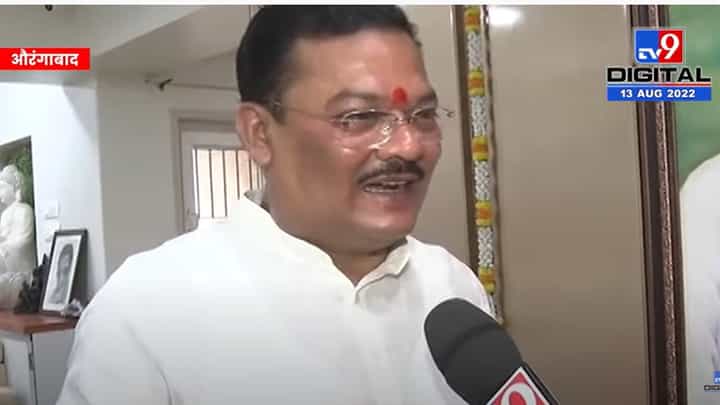 रिक्षाचालक होतो, बाळासाहेबांनी मला घडवलं, संजय शिरसाट भावूक रिक्षाचालक होतो, बाळासाहेबांनी मला घडवलं, संजय शिरसाट भावूक