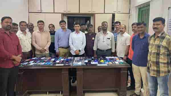 Mumbai Crime : मोबाईल चोरी रॅकेटमधील आणखी एका आरोपी अटक, 22 लाख रुपये किमतीचा मुद्देमाल जप्त